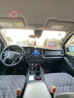 نيسان فرونتر